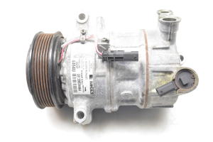 Opel Astra K (2015–2021) Konditsioneeri kompressor 39034464 - 3