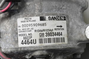 Opel Astra K (2015–2021) Konditsioneeri kompressor 39034464 - 4