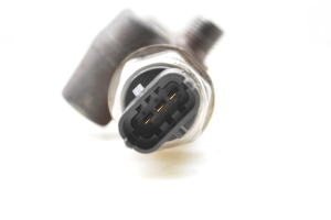 Opel Astra K (2015–2021) Common Rail Kraftstoffleitung 55490702 - 3