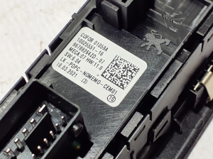 Citroen C4 C41 (2020–2026) Front door glass switch 98788264ZD - 2