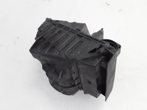  Air filter housing 