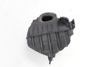  Air filter housing 