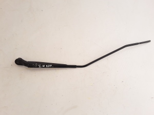  Windshield wiper blade 