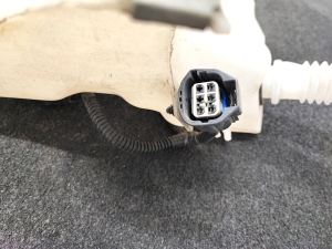 Ford C-MAX (2010–2026) Front washer fluid reservoir AV6113K175A - 5