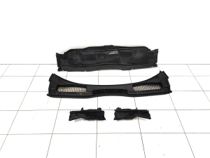   Wiper cowl trim panel  - AM51R02216A 