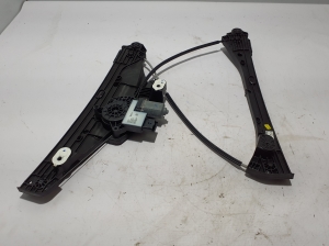 Citroen C4 C41 (2020–2026) Priekšējo durvju logu pacēlājs un tā daļas 9832821580 - 2