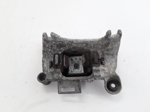   Gearbox mount  - 112205136R  