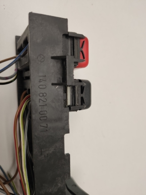 Mercedes Benz S-Class 140 (1991–1998) Hazard light switch 1408210071 - 2
