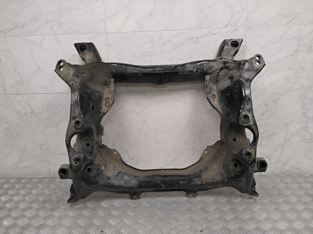 Mercedes Benz E-Class W212 (2009–2015) Eesmine alusraam A2126280457 Mercedes Benz E-Class W212 (2009–2015) Eesmine alusraam A2126280457