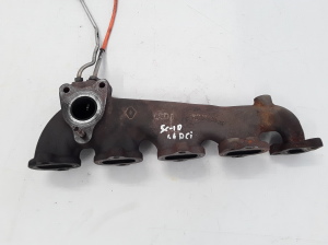  Exhaust manifold 