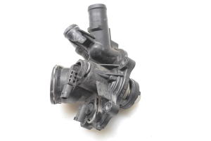 Mercedes Benz C-Class 204 (2007–2014) Termostaadi korpus A2712000315 - 4