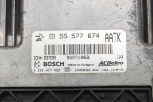 Opel Astra J (2009–2017) Engine control unit 55577674 - 2