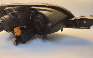 Mazda 323 VI (1998–2004) Scheinwerfer vorne P3665L - 3