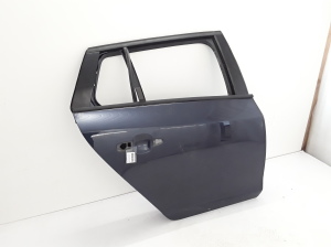  Rear side doors 