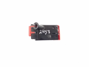 Mercedes Benz E-Class W212 (2009–2015) Hood release handle (interior) A2048800120 - 3