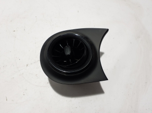 Salona paneļa ventilācijas restes - A4208350000