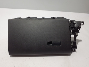  Handschuhfach  - 681082548R 