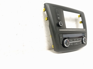 RENAULT Kadjar (2015–2026) Heater control panel 275102210R - 3