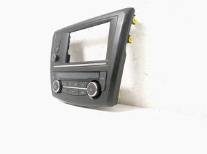 RENAULT Kadjar (2015–2026) Heater control panel 275102210R - 5