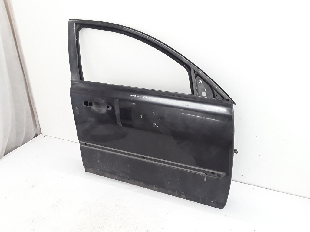 Used VOLVO S40 Front door 31335444