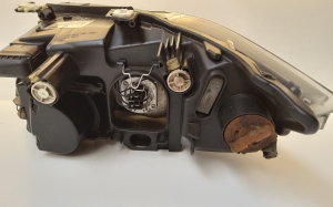 BMW 3 SERIES E90 (2004–2013) Esituli 6942722 - 2