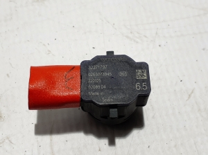 VOLVO XC40 (2017–2026) Front parking sensor 32271797 - 2