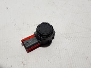 products.products.Front parking sensor - 32271797