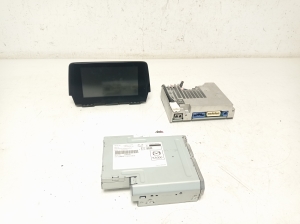   Radio (head unit)  - GMM666DRX 