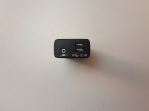 AUX socket - 86257SJ131