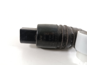 Mini Clubman F54 (2014–2026) Front windshield washer pump 7388349 - 3