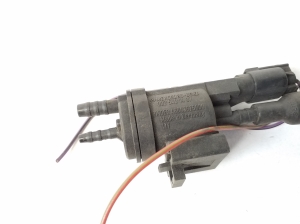 Mercedes Benz GL-Class 164 (2006–2012) Magnetventil A0025401497 - 2