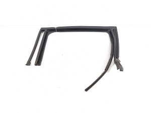 Other part of rear side door - 7344165