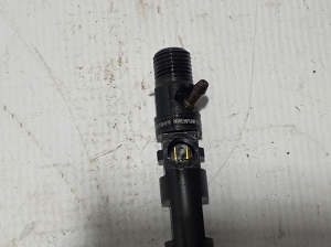 RENAULT Megane III (2008–2016) Fuel injector 8200794299 - 3