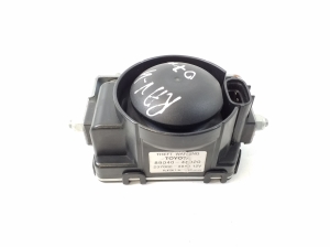 TOYOTA RAV 4 A3 (2005–2012) Signalisatsiooni sireen 8904048020 - 3