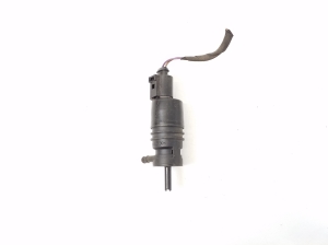 Mercedes Benz E-Class W212 (2009–2015) Front windshield washer pump A2218690121 - 3