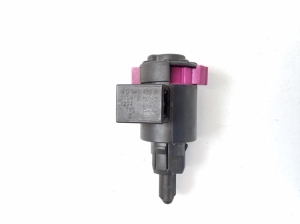 AUDI A5 (2007–2016) Piduripedaali lüliti 4F0945459B - 3