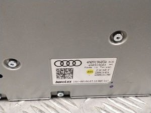AUDI A8 D5 (2017–2026) Ekraan 4N0919603A - 3