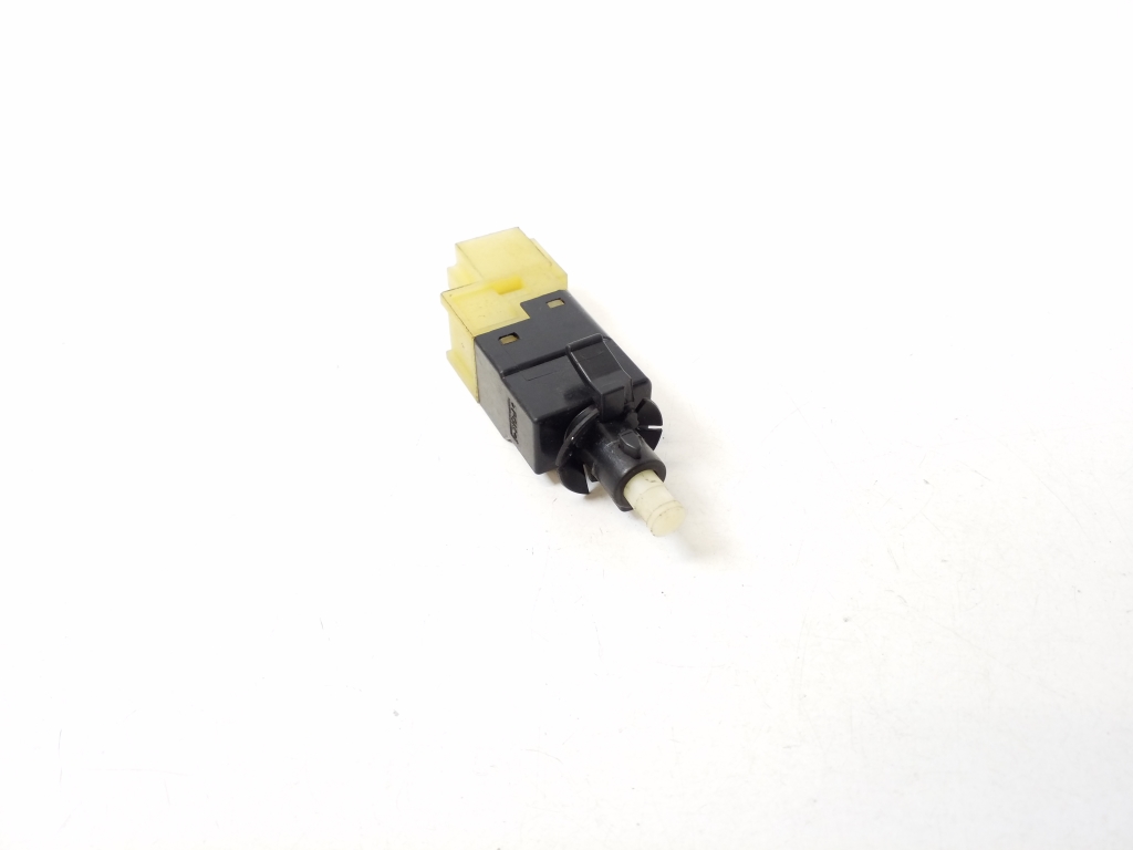 Mercedes Benz E-Class W211 (2002–2009) Bremslichtschalter A0015454409 Mercedes Benz E-Class W211 (2002–2009) Bremslichtschalter A0015454409