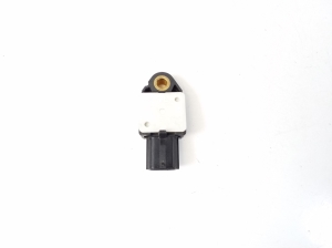 TOYOTA Avensis T25 (2003–2008) Airbagsensor 8983305020 - 2