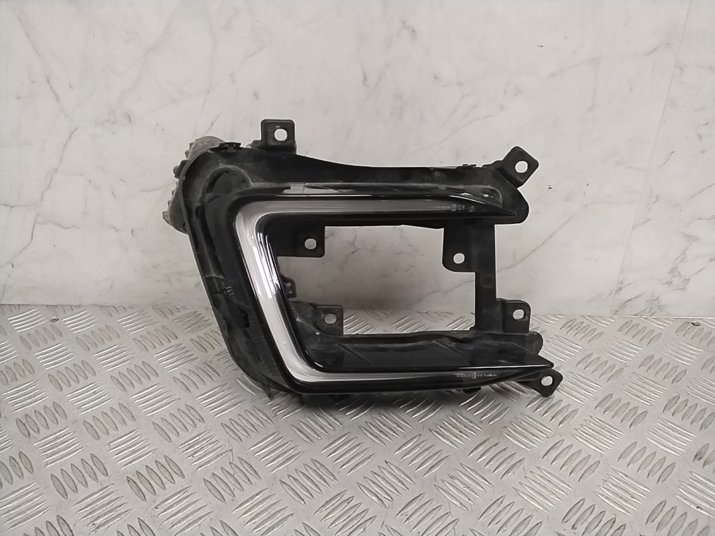 Volkswagen Passat B8 (2014–2023) Front daytime running light 3GD941055A Volkswagen Passat B8 (2014–2023) Front daytime running light 3GD941055A