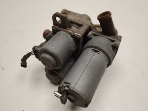 Mercedes Benz S-Class 140 (1991–1998) Jahutusradiaatori ventiil 0018301484 - 4