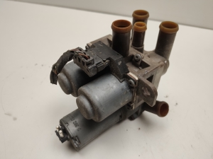 Mercedes Benz S-Class 140 (1991–1998) Jahutusradiaatori ventiil 0018301484 - 5