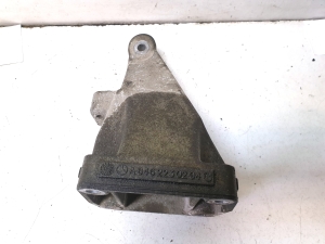 Motora kronšteins - A6462230204