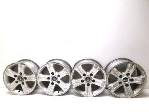 Lot de jantes R16 — Kia Sorento