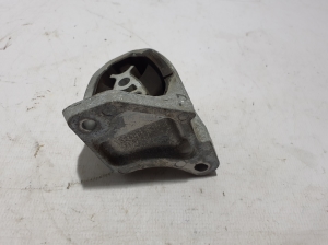 VOLVO XC60 (2017–2026) Motorlager 31480990 - 3
