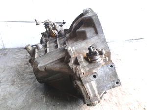 TOYOTA Yaris (1999–2005) Getriebe - 2