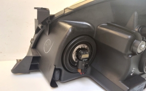 TOYOTA Corola Verso R1 (2004–2009) Scheinwerfer vorne 3124 - 2