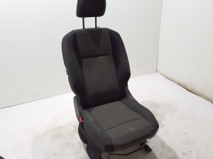 Opel Combo E (2018–2026) Esiiste ja selle osad - 2