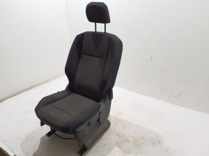 Opel Combo E (2018–2026) Esiiste ja selle osad - 3