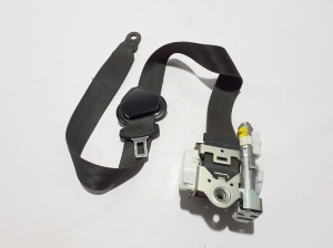 Volkswagen Amarok I (2010–2022) Eesmine turvavöö 2H0857806C - 4